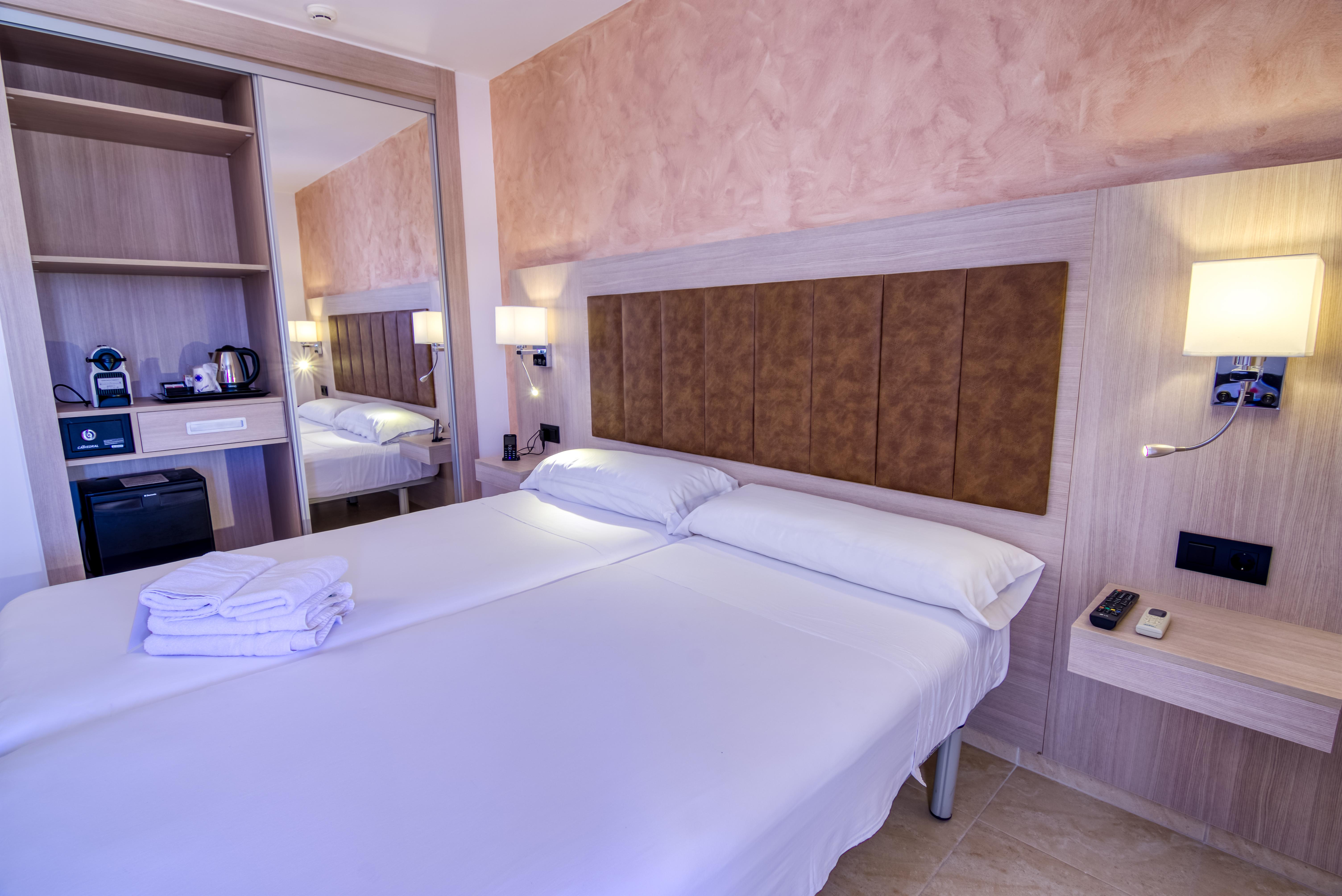 Hotel Sa Barrera - Adults Only Cala En Porter  Exterior photo
